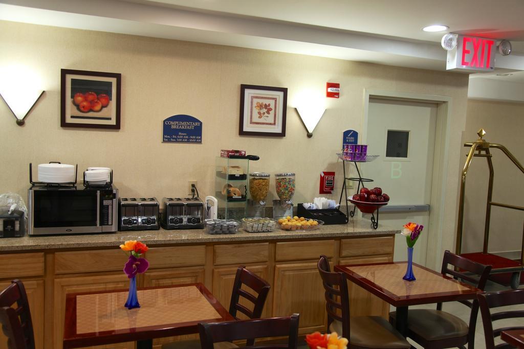 Corona Hotel New York - Laguardia Airport Buitenkant foto